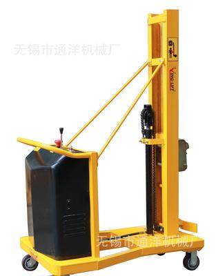 油桶搬運(yùn)設(shè)備全解析 從配重式半電動(dòng)到電動(dòng)堆高車，價(jià)格、廠家與選購(gòu)指南